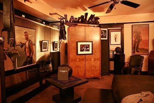 TomsHouse_Book_525
